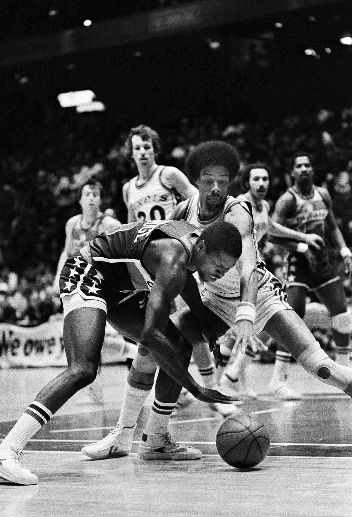 Bob Dandridge, Julius Erving
